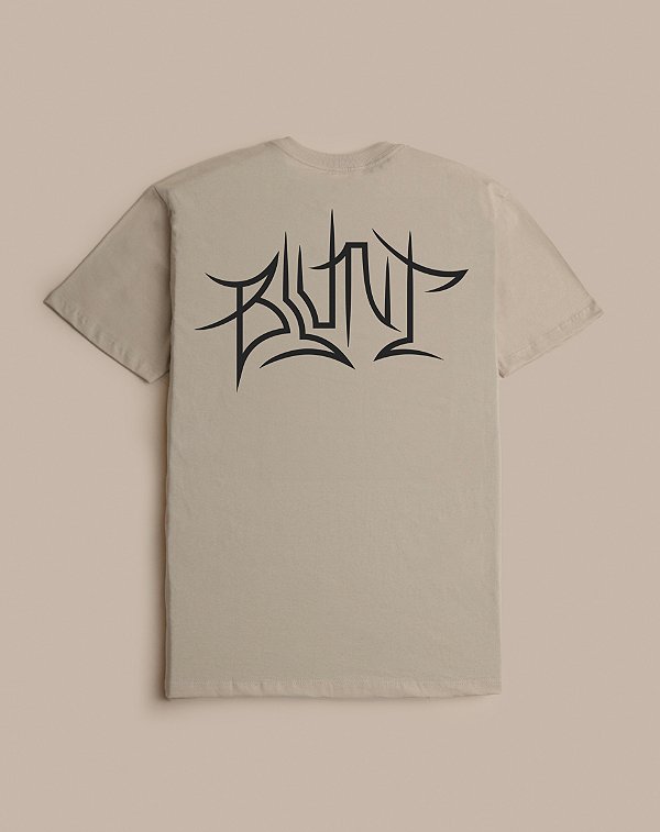 CAMISETA BLUNT PREMIUM CANYON AREIA