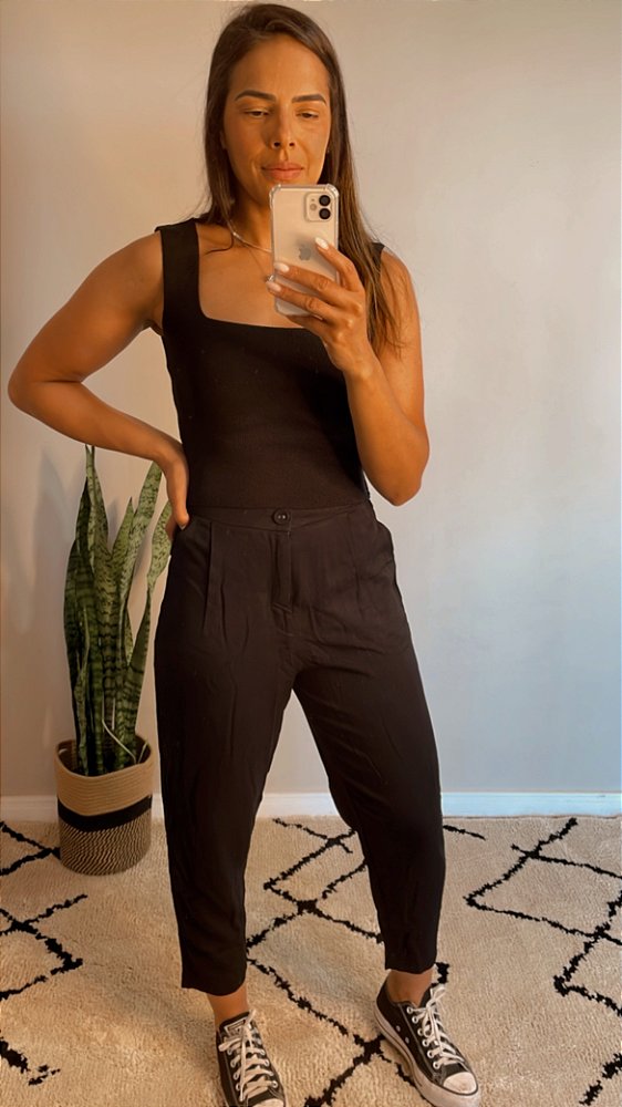 Cropped modal preto