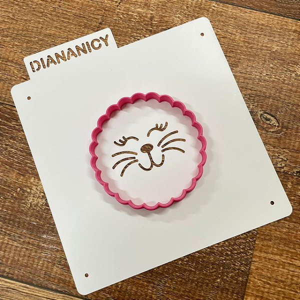Estêncil Diananicy Nº 353 - Stencil Redondo Rostinho Coelho