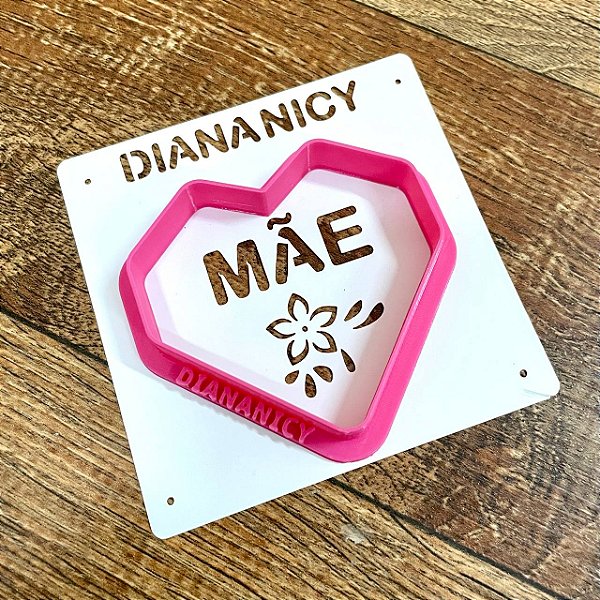 Estêncil Diananicy - Cortador e Stencil MINI Coração Mãe
