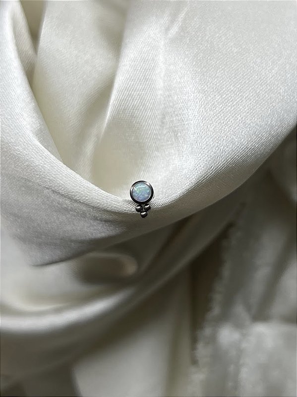 Labret mini esferas opala branca -titânio