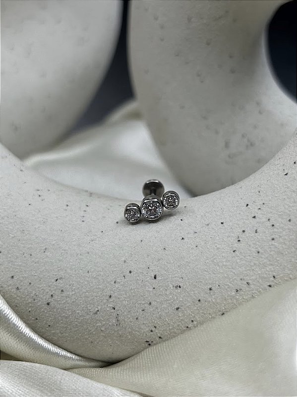 Labret 3 Pedras de Zircônias - Titânio -mickey