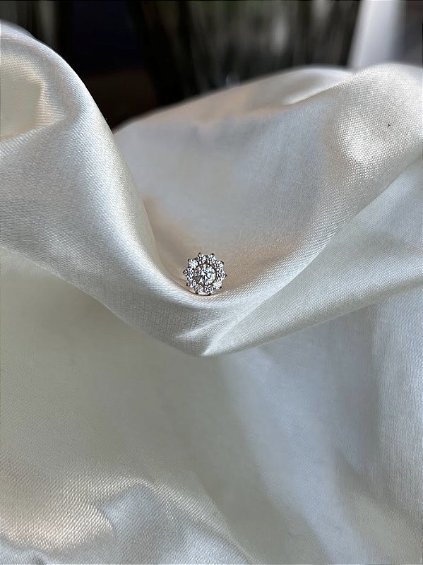 Labret flor  c/ zircônias PVD Gold - Titânio