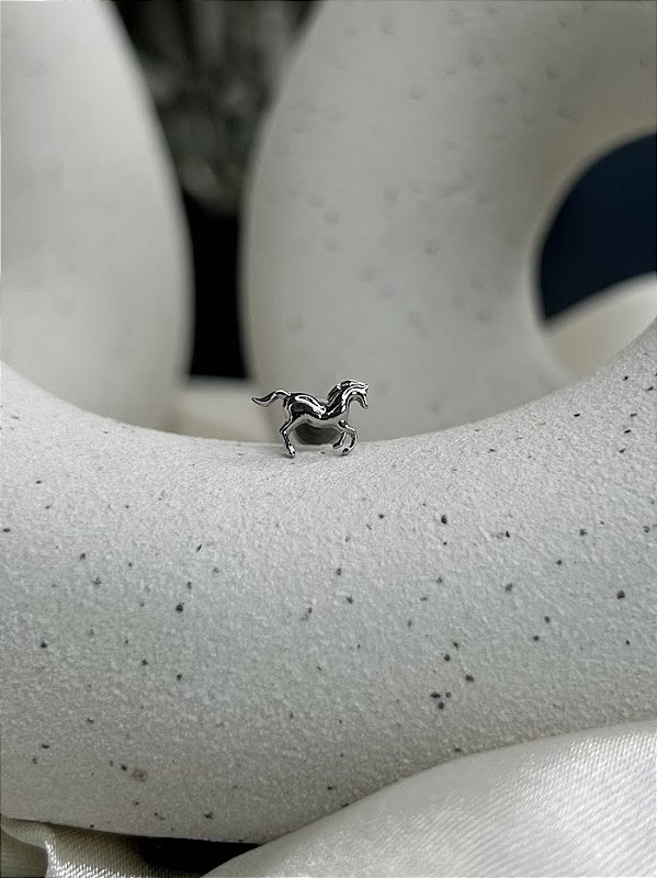 Piercing Cavalo-Titânio