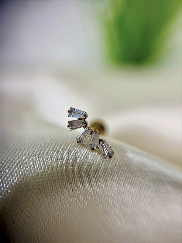 Labret Cluster marquise zircônia titanio gold