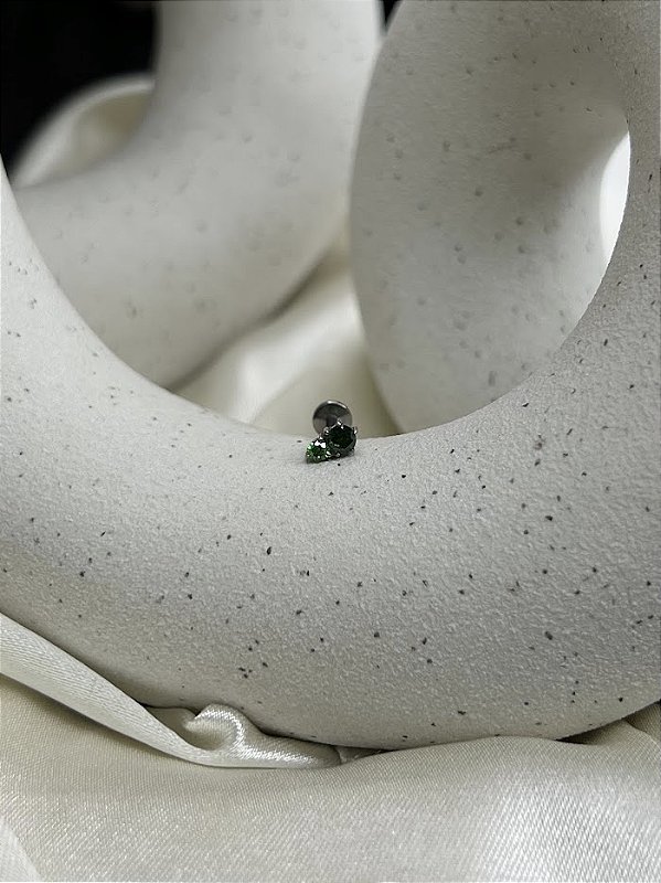 Labret duas zircônias verdes -Titânio