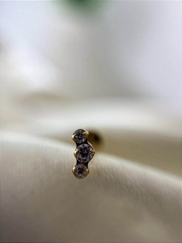 Labret mini 3 pedras- PVD gold - Titânio