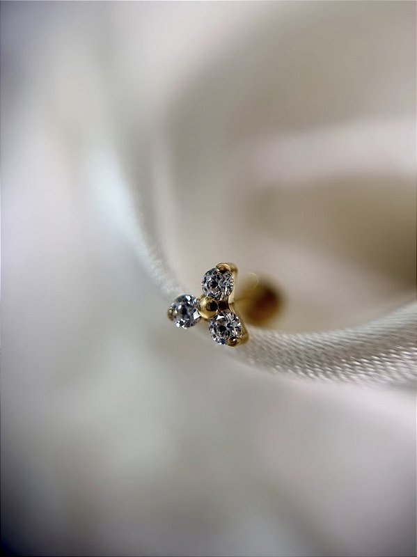 Labret trinity com Zircônias - PVD Gold
