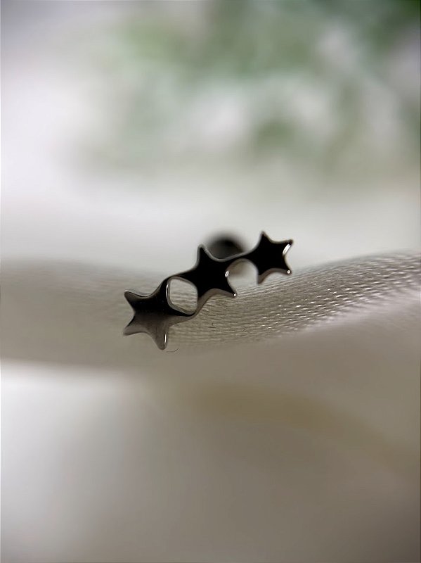Labret cluster 3 estrelas - Titânio