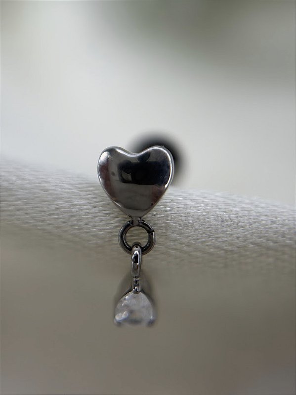Labret coração com pingente de zircônia -Titânio