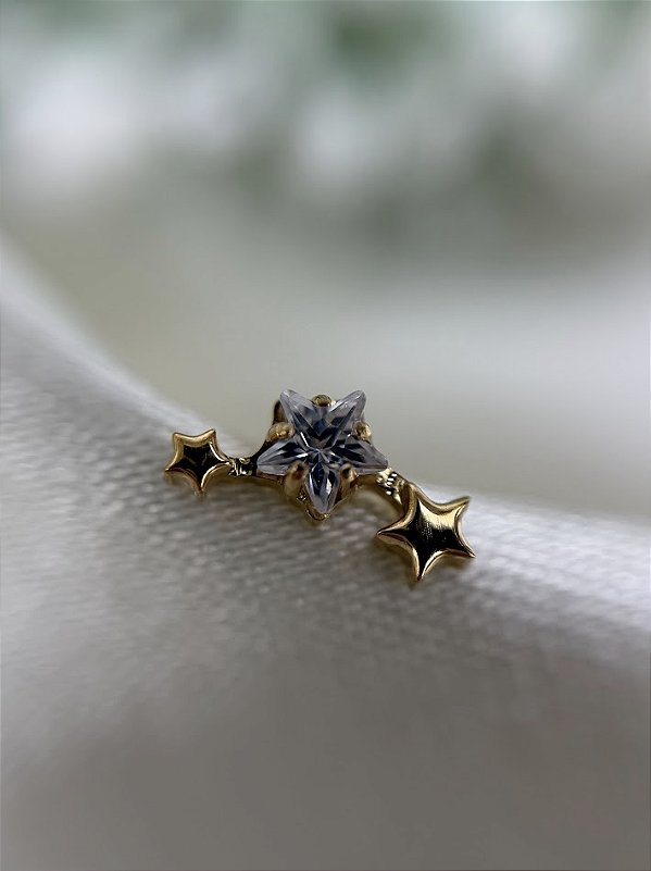 Labret cluster 3 estrelas c/ zircônia - Titânio PVD GOLD