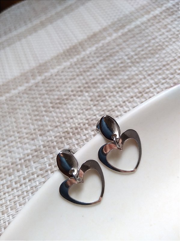 Brinco Coração Pendente