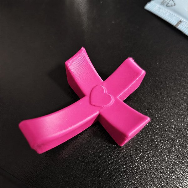 Cruz de Bolso Conforto e Fé: O Seu Refúgio de Paz na Palma da Mão - Rosa