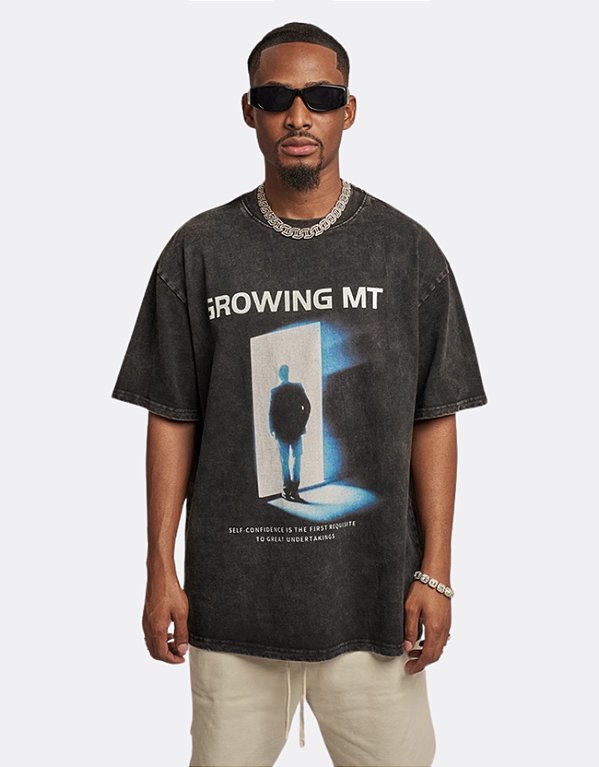 Camiseta Oversized Vintage Man At The Door