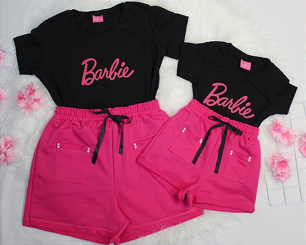 Conjunto verão Mãe e Filha: Camiseta preta barbie e Shorts pink - Tamanhos 2 ao GG