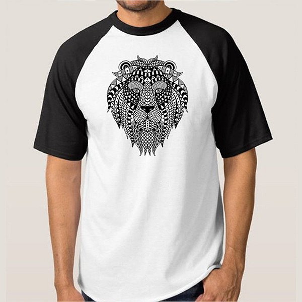 CAMISETA BRANCA COM MANGA PRETA NERDERIA e LOJARIA leao geometrico 2 BRANCA