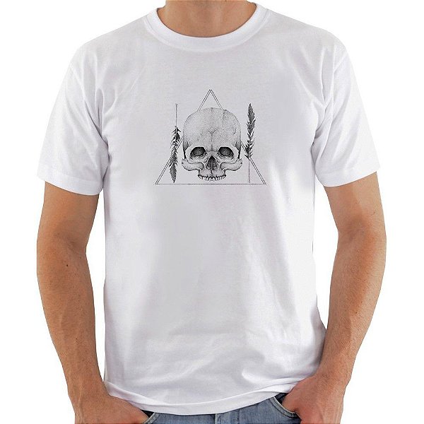 Camiseta Basica Nerderia e Lojaria caveira triangulo Branca