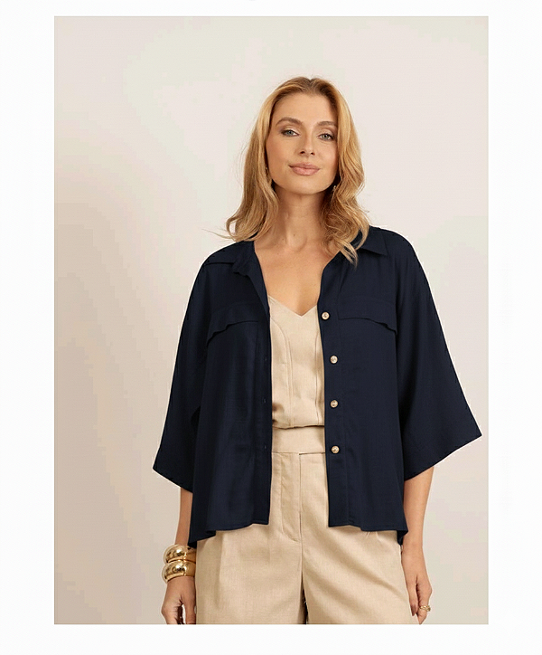 Camisa over size mg curta de viscose