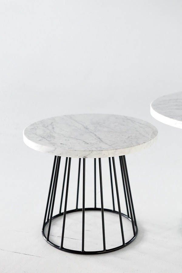Mesa Lateral Poliana Preta com tampo Branco
