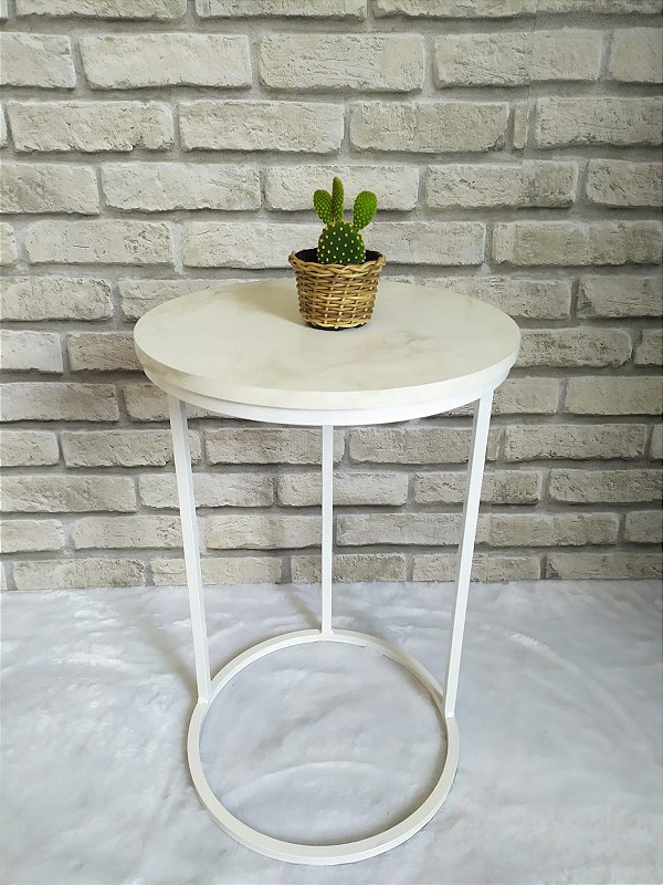 MESA LATERAL REDONDA BRANCA  TAMPO BRANCO MARMORIZADO MODELO KIRA