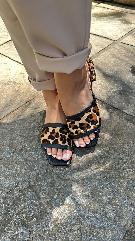 FLAT BURNABY ANIMAL PRINT ONÇA