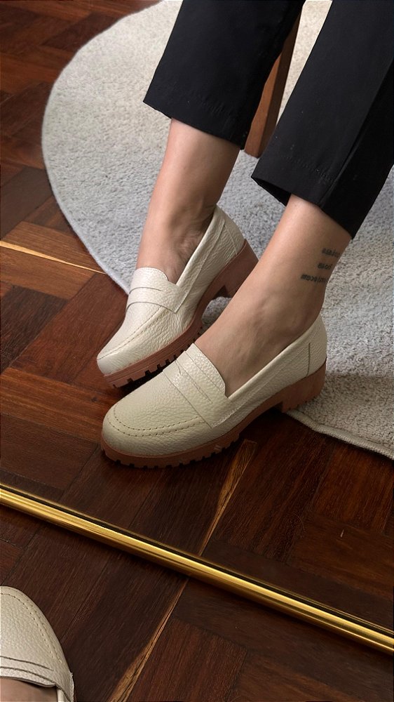 MOCASSIM THUNDER OFF WHITE