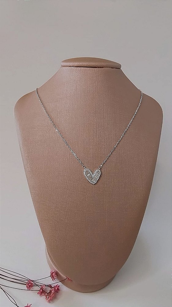 Colar coração luxo cravejado em Prata 925