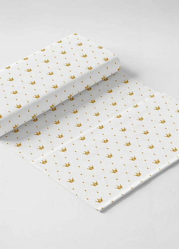 Tecido Microfibra Estampa Digital  Coroa Dourada Fundo Branco 1,55m de Largura