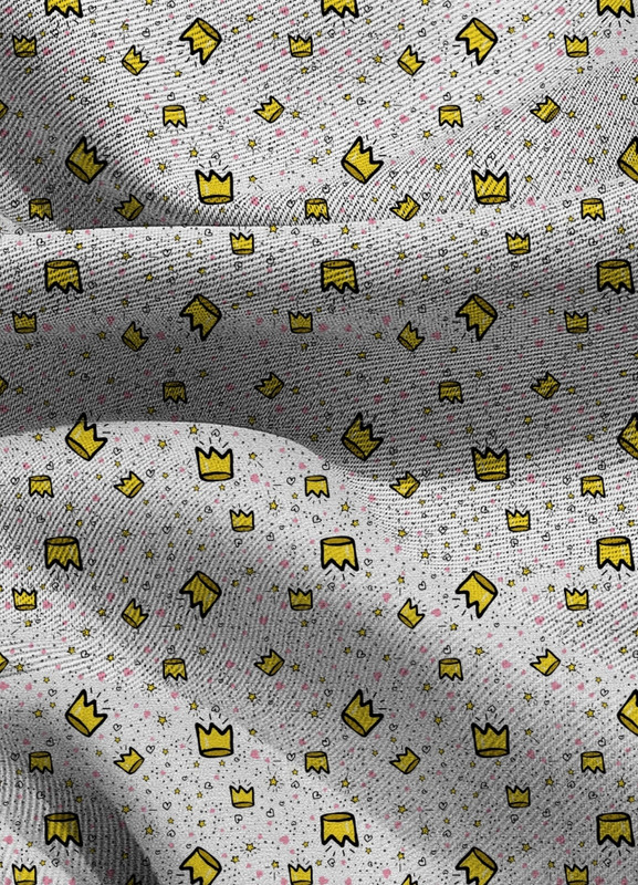 Tecido Blackout Estampa Digital  Coroa Amarela Fundo Branco 1,35m de Largura