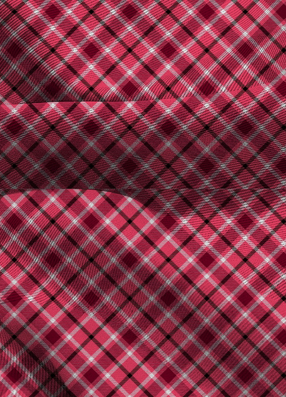Tecido Blackout Estampa Digital  Xadrez Rosa Triangulos Preto 1,35m de Largura