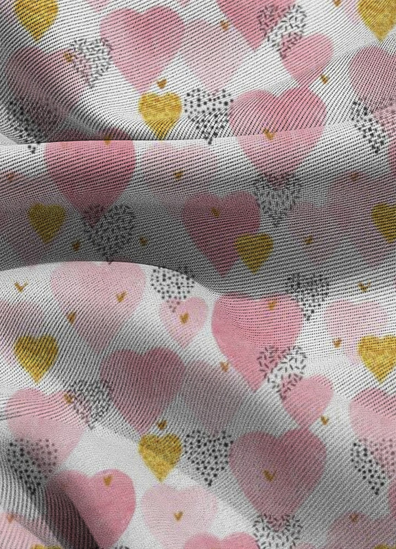 Tecido Blackout Estampa Digital Coração Dourado e Rosa 1,35m de Largura