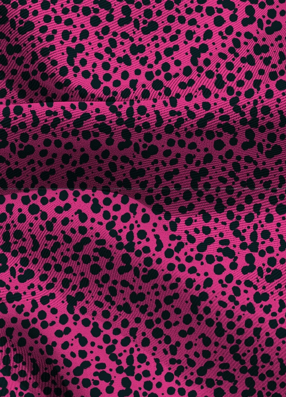 Tecido Blackout Estampa Digital Onça Pink 1,35m de Largura