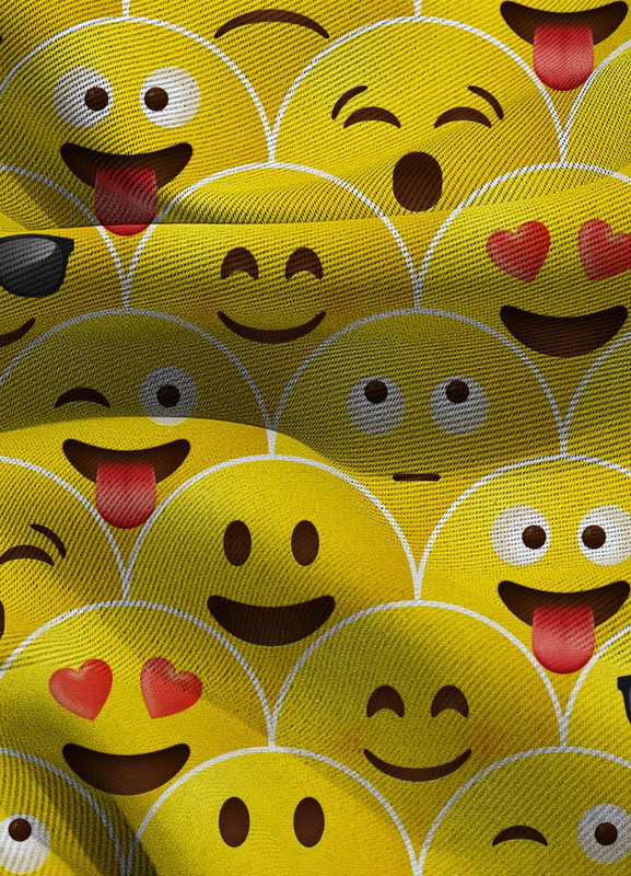 Tecido Blackout Estampa Digital Emojis 1,35m de Largura