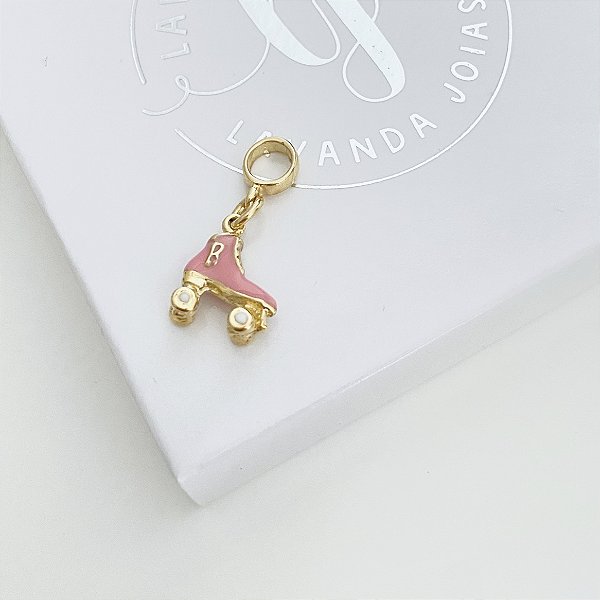 Berloque Patins Boneca em banho Ouro 18k