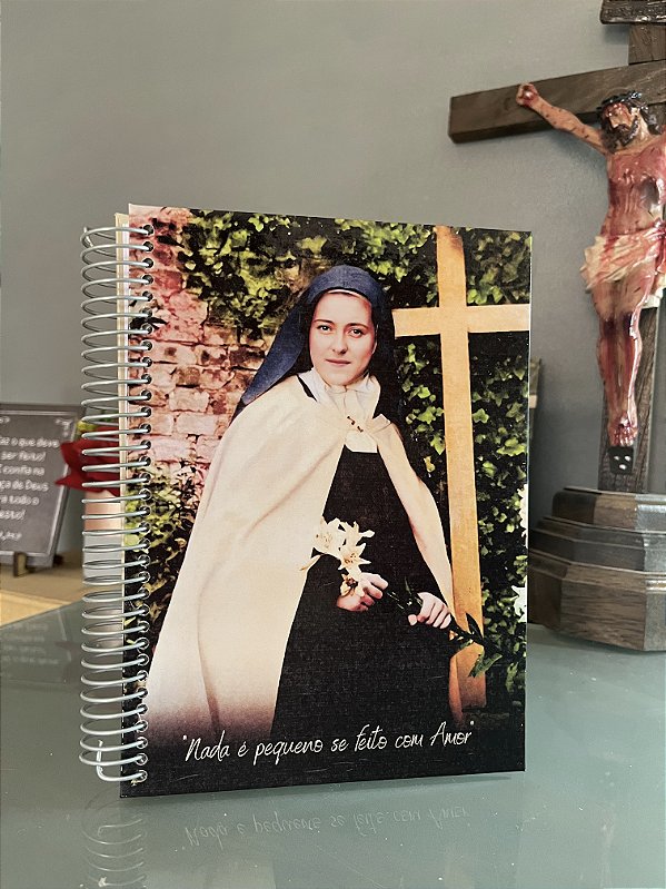 Caderno Santa Teresinha (foto)