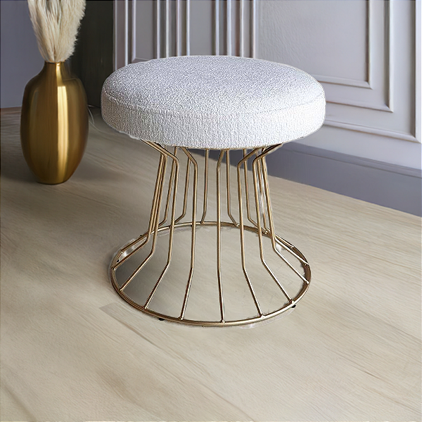 Puff Estofado Redondo para Sala SINGAPURA 40 cm Dourado e Tecido Boucle Branco
