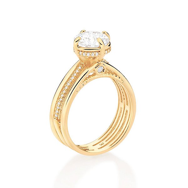 Anel Rommanel Solitário Aro Triplo, Cravejado Por 48 Zircônias De 0,80 Mm, 2 Zircônias De 1,75 Mm E 1 Zircônia De 8,0 Mm