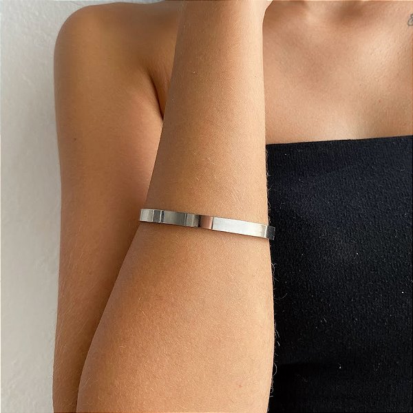Bracelete Atemporal em Aço na Cor Prata