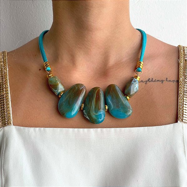 Colar Turquesa em Resina