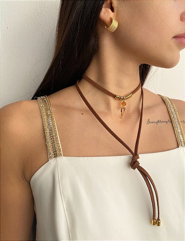 Choker Marrom em Couro Camurça Regulável