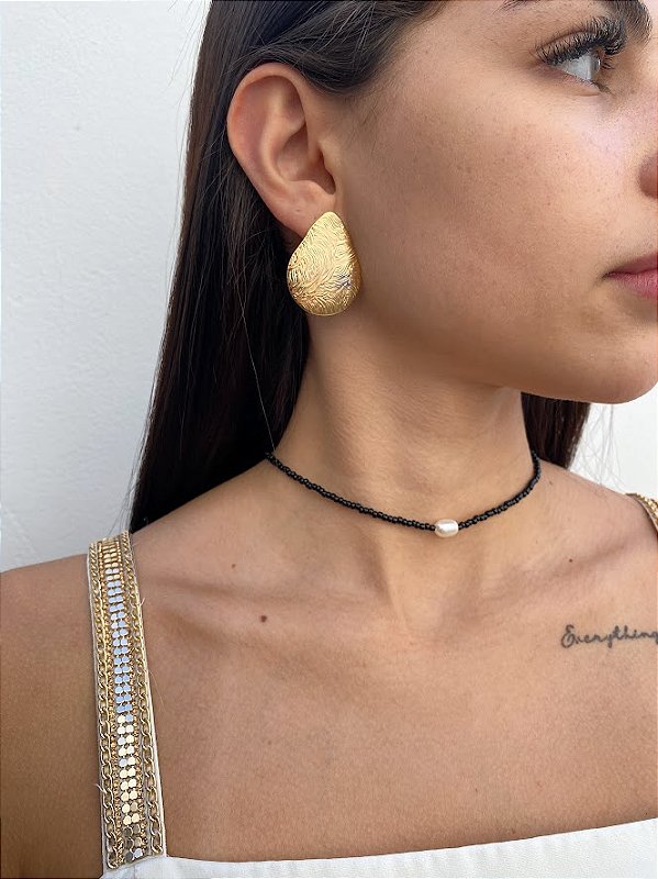 Choker Preta em Miçangas com Pérola