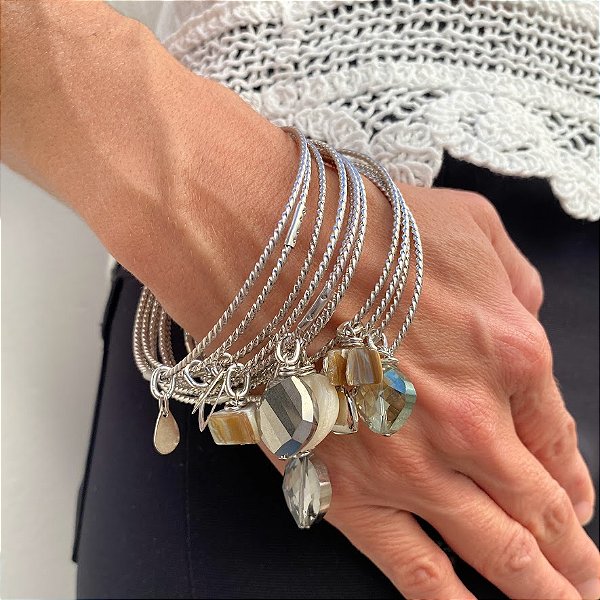 Mix de Pulseiras Argola Prata com Pingentes