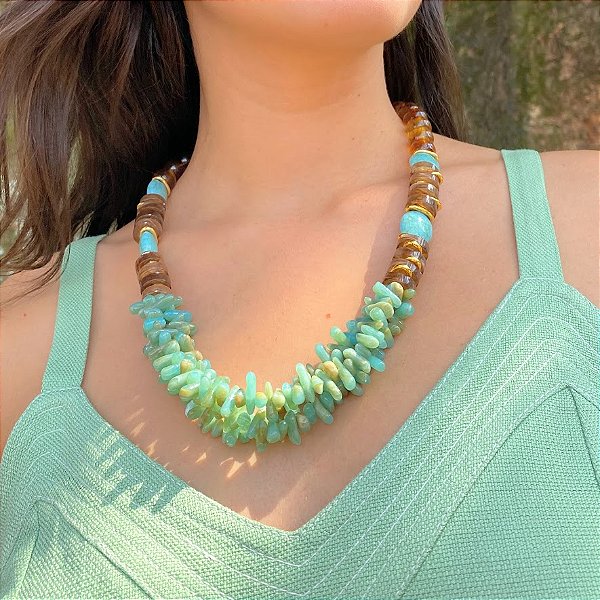 Maxi Colar com Cascalho em Resina e Howlita Azul