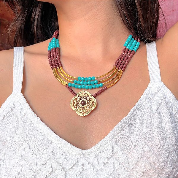 Colar Curto Boho em Miçangas