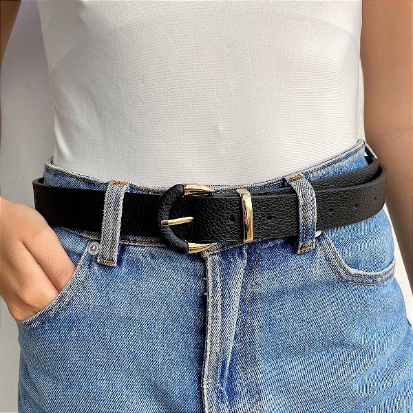 Cinto Black em Corino e Fivela Banhada