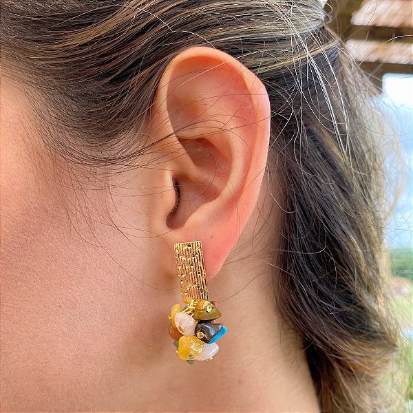 Brinco Cacho Cascalho em Pedras Naturais