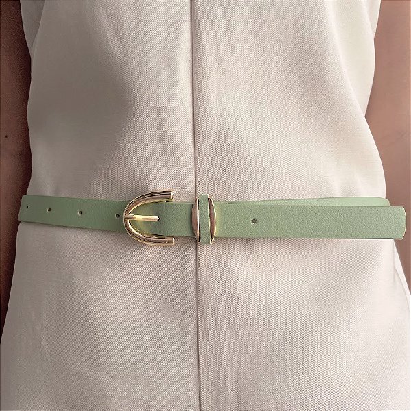 Cinto Verde Elegante e Atemporal