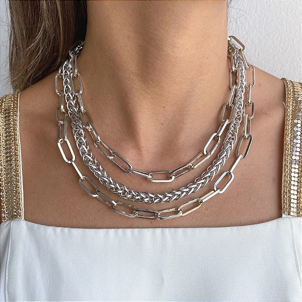 Colar Três Voltas em Correntes Pratas