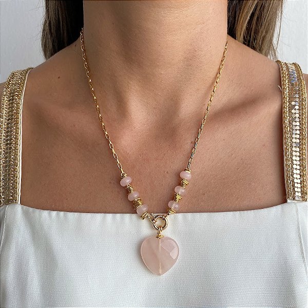 Colar Curto Banhado com Coração Quartzo Rosa