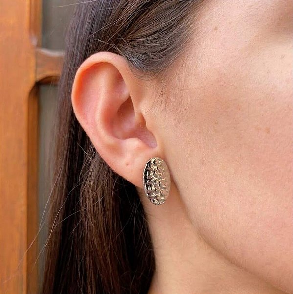 Brinco Oval Contemporâneo em Aço Inox